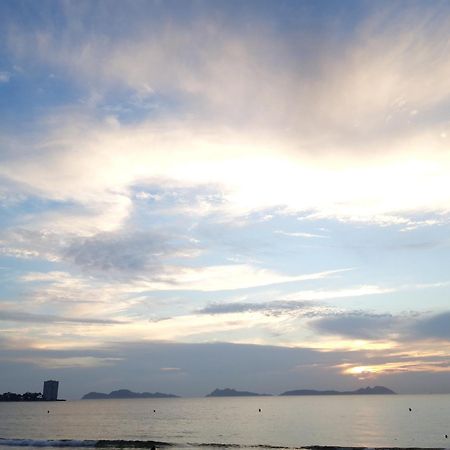 Atico En La Playa De Samil Apartment Виго Екстериор снимка